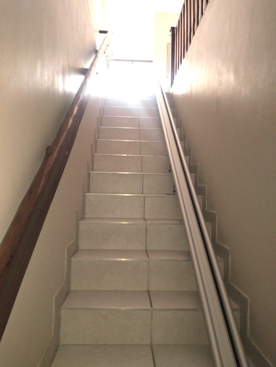 To Let 4 Bedroom Property for Rent in Outeniqua Strand Western Cape